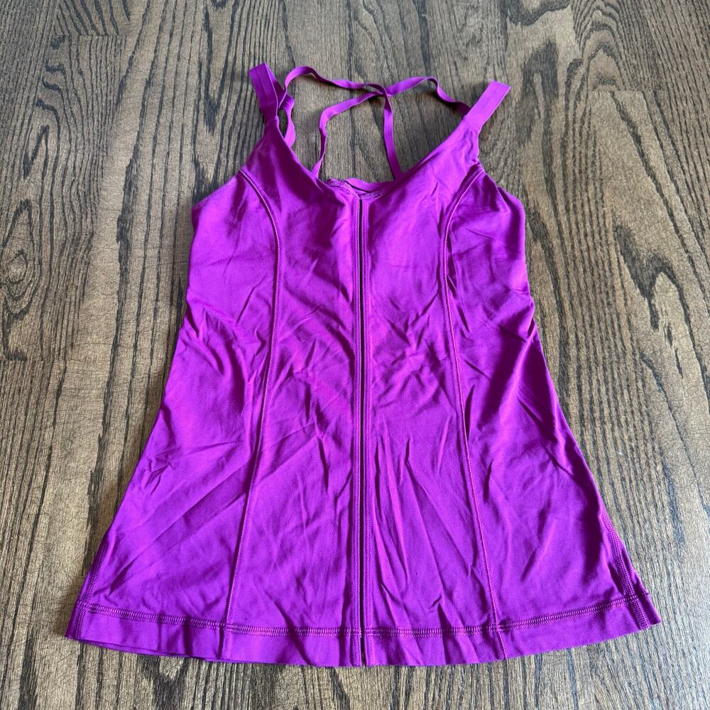 Lululemon Purple Trappy Built in Bra Workout Active Yoga Tank Top Size 4 Small